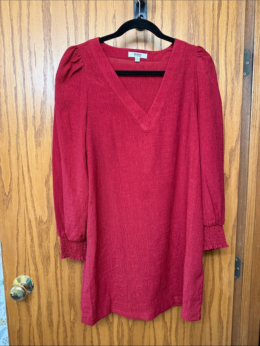 BB Dakota Red V-Neck Textured Shift Dress